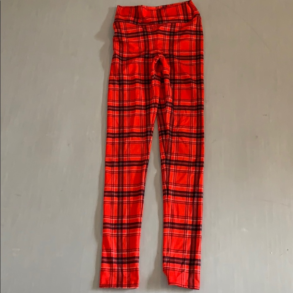 red plaid celestial bodiez leggings! ❤️